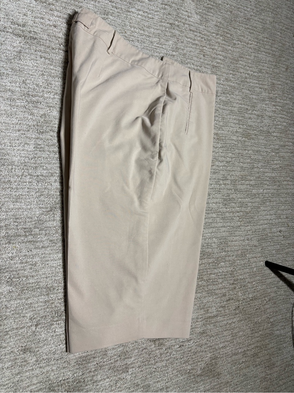 Classic Women's Capris in Light Beige